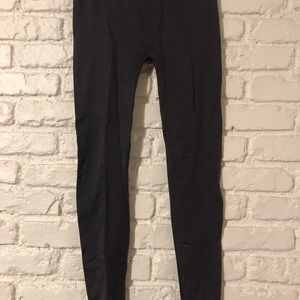 Von Maur leggings